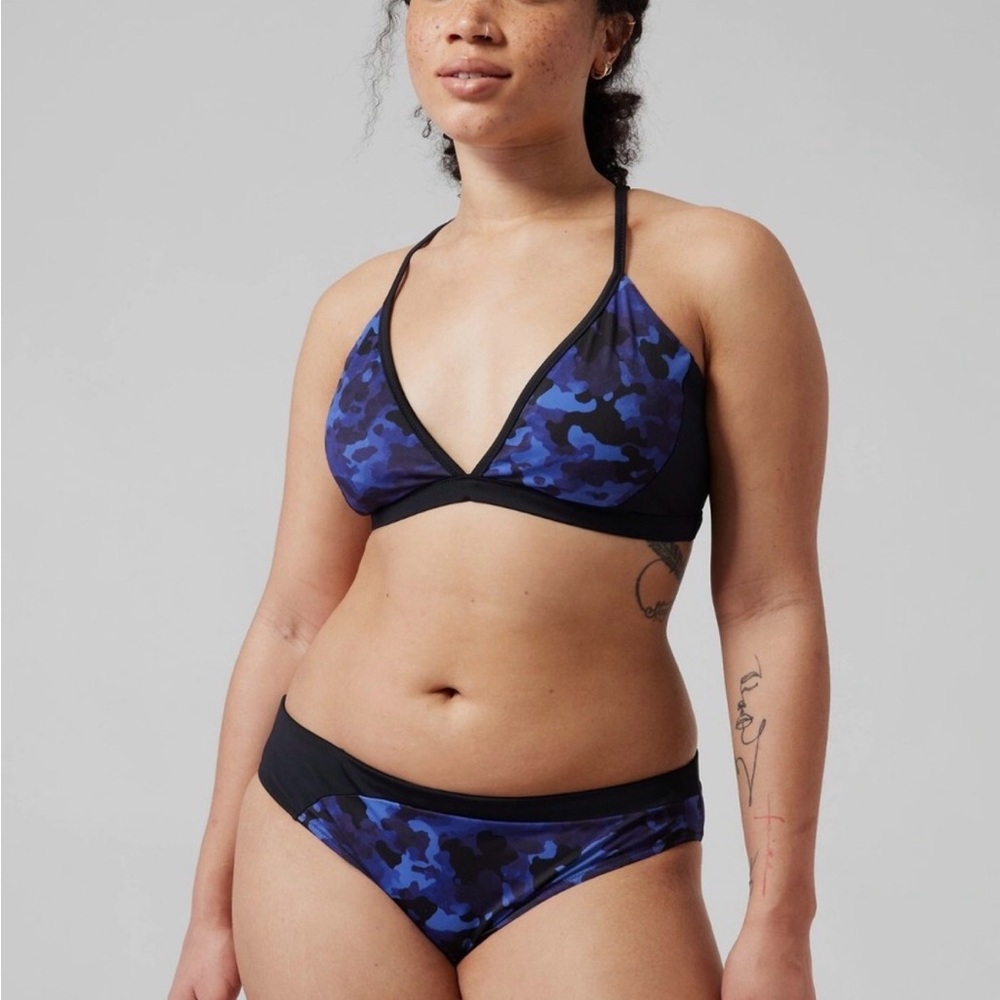 Athleta Freestyle Blue and Black Cloud Camo Dress Blue Bikini Set - 3 pcs Size M - Picture 9 of 16